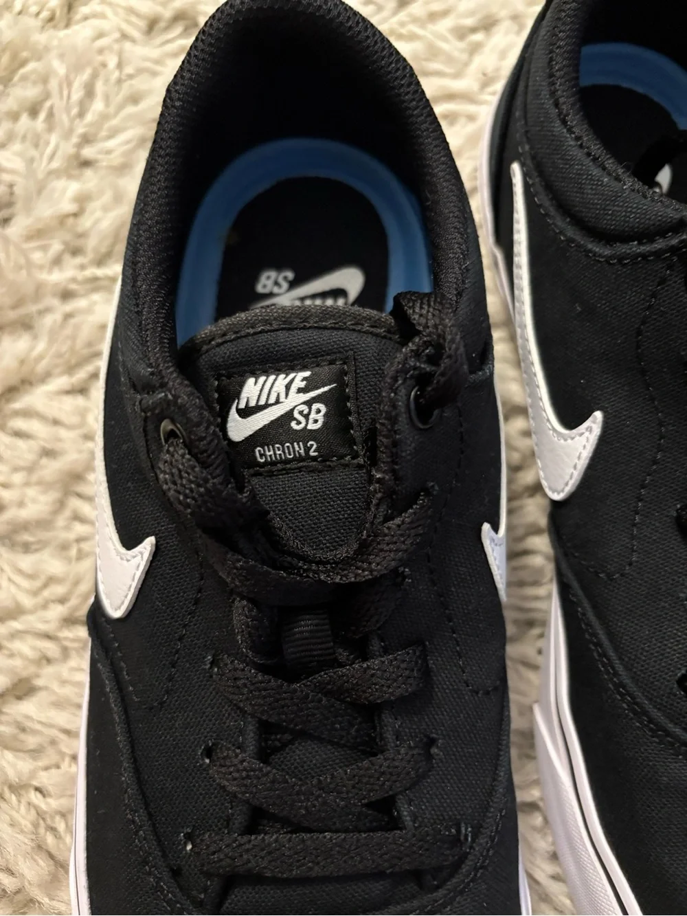 Nike SB Chron 2 Canvas Sneakers Black with White Swoosh Men’s Size 9